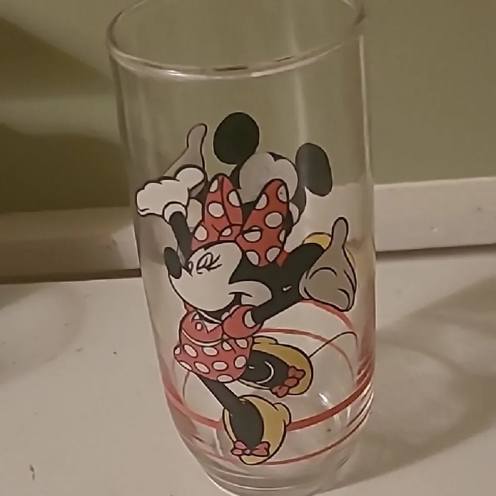 Minnie Mouse Glass Tumbler